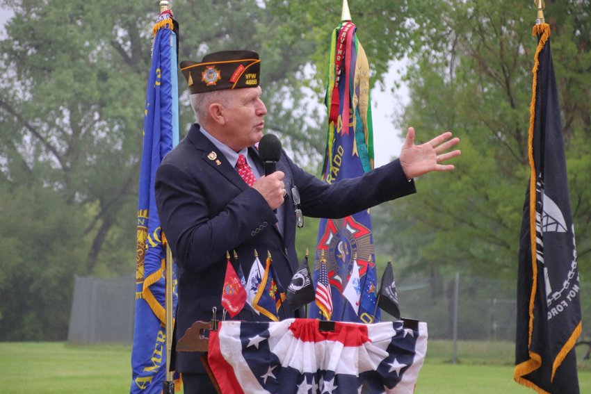 Retired Marine Col. Richard Swedberg recognizes fellow veterans.